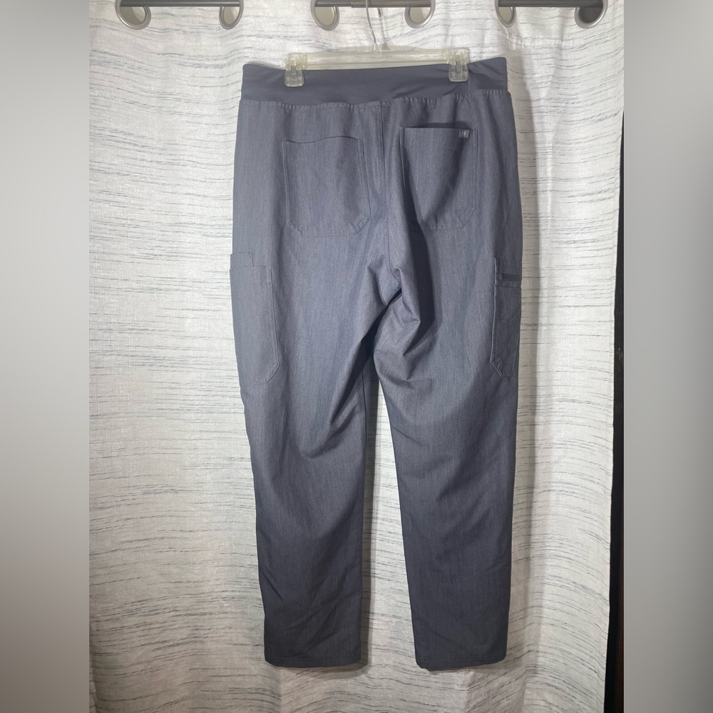 Brand: FIGS Kade Cargo Scrub Pants for Women and‎ Men size XL - Picture 10 of 14
